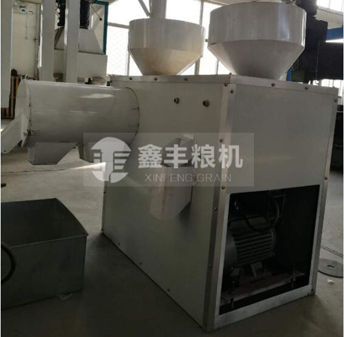 玉米脫皮制糝機